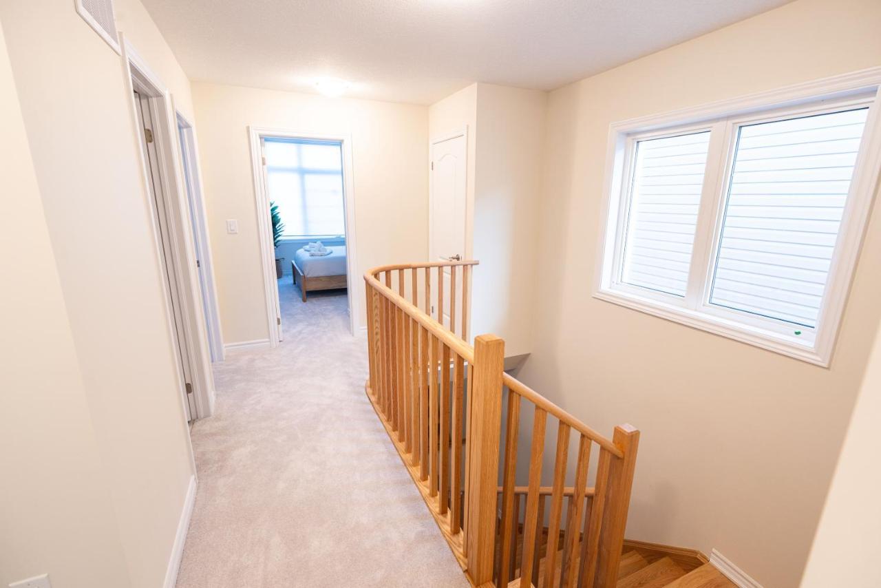Brand New Home Minutes From Niagara Falls. Thorold Eksteriør bilde