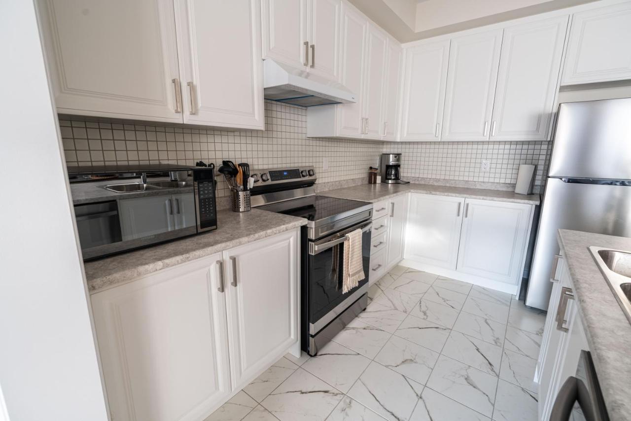Brand New Home Minutes From Niagara Falls. Thorold Eksteriør bilde